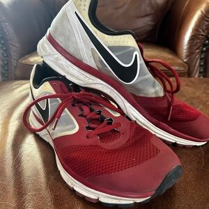 Crimson Nike Tennis Shoes- Men’s 10/Women’s 11.5